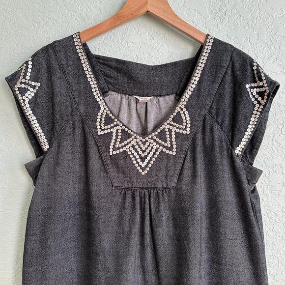 Fossil•Vintage•Gray/Blue Denim•Embellished Mini Shift Dress with Pockets - Picture 4 of 9